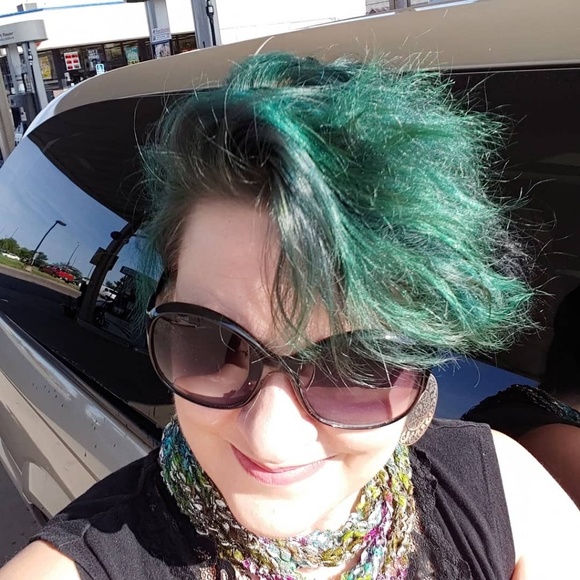 Meet your Posher, Keri - Picture 4 of 5